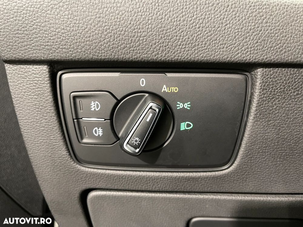 Volkswagen Passat 2.0 TDI DSG Highline - 23
