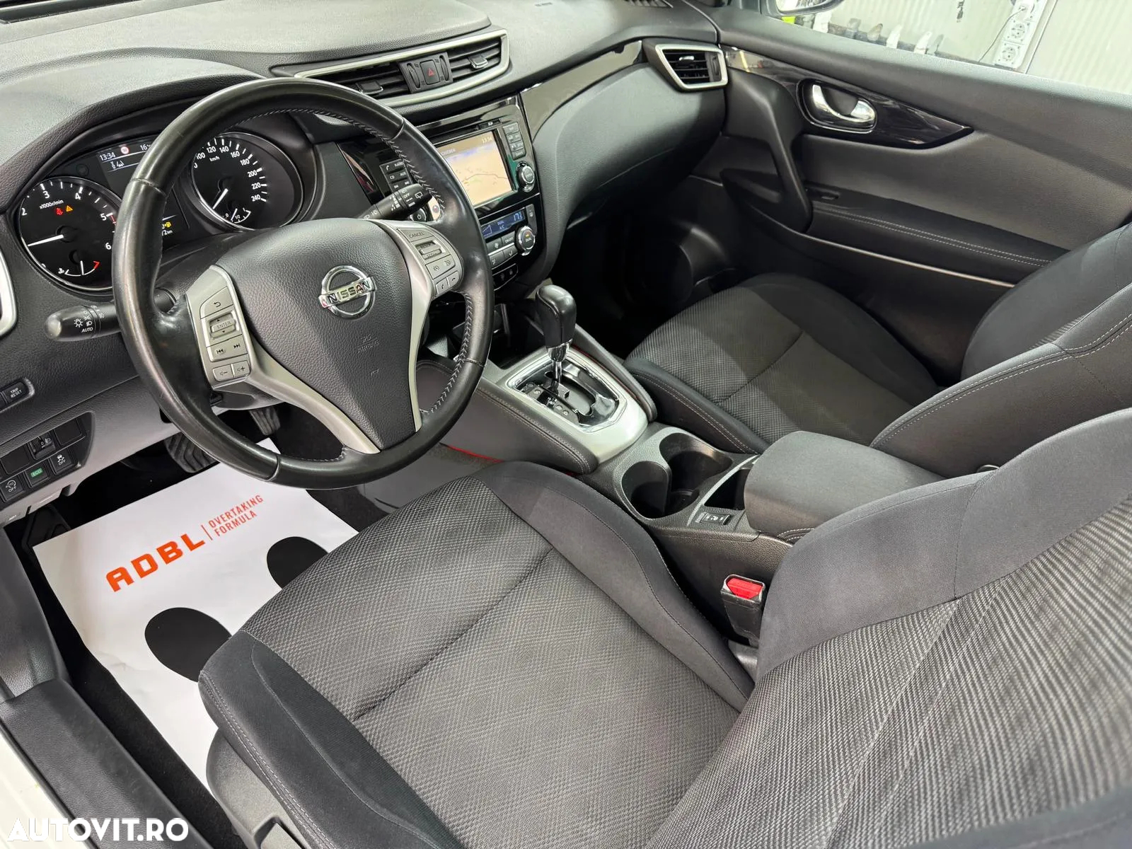 Nissan Qashqai 1.6 DCI Xtronic N-Connecta - 11