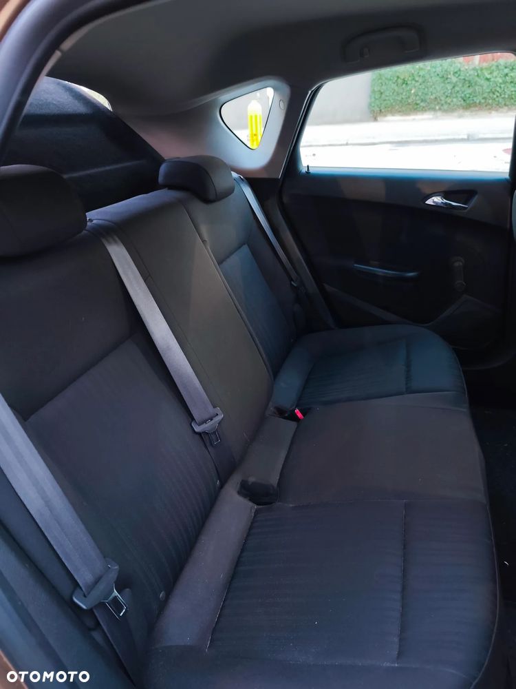 Opel Astra - 10
