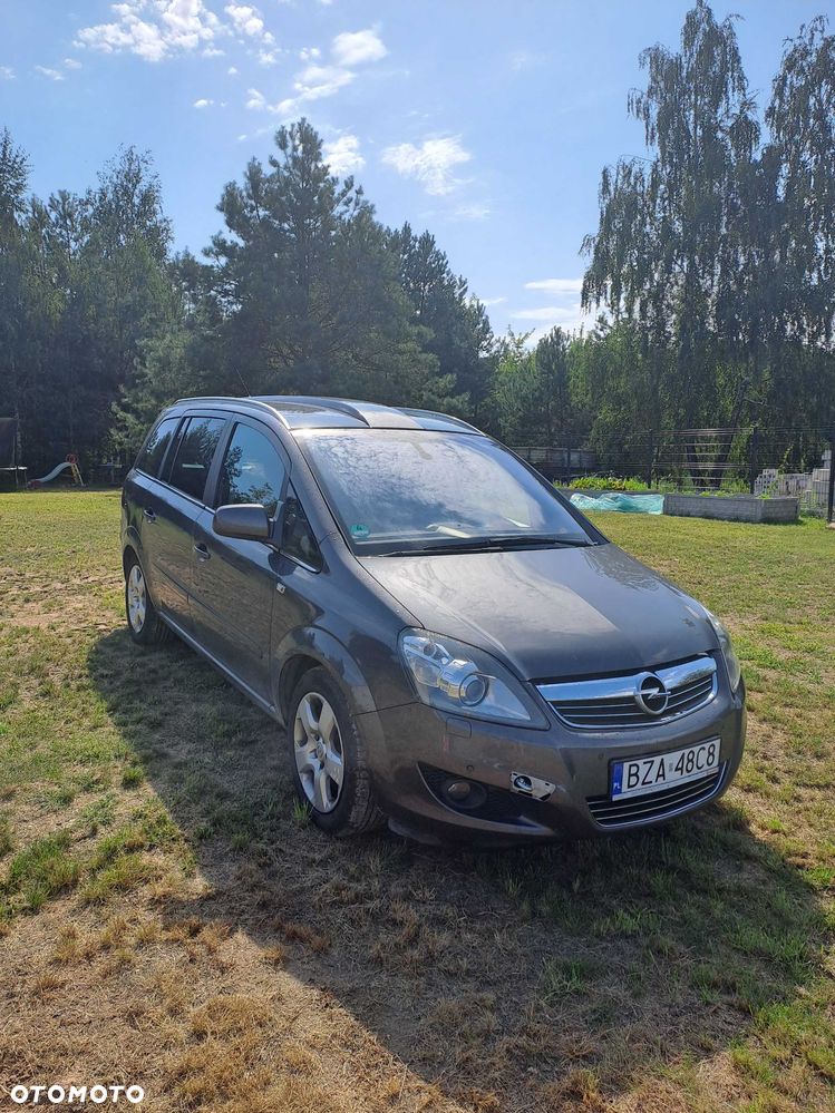Opel Zafira - 1