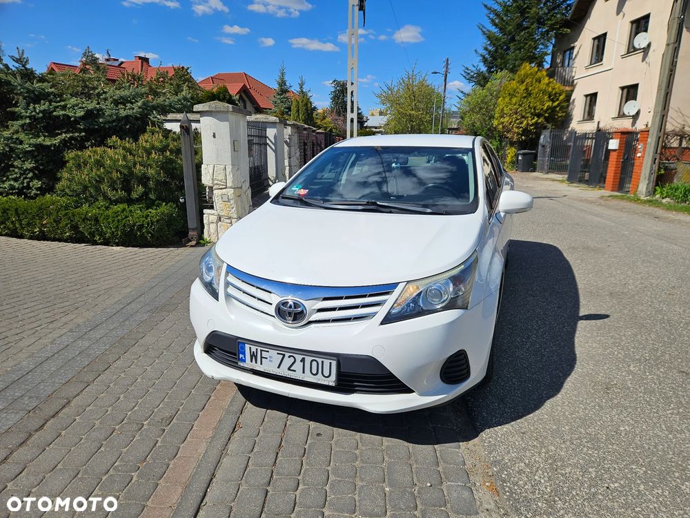 Toyota Avensis 1.6 Active - 3