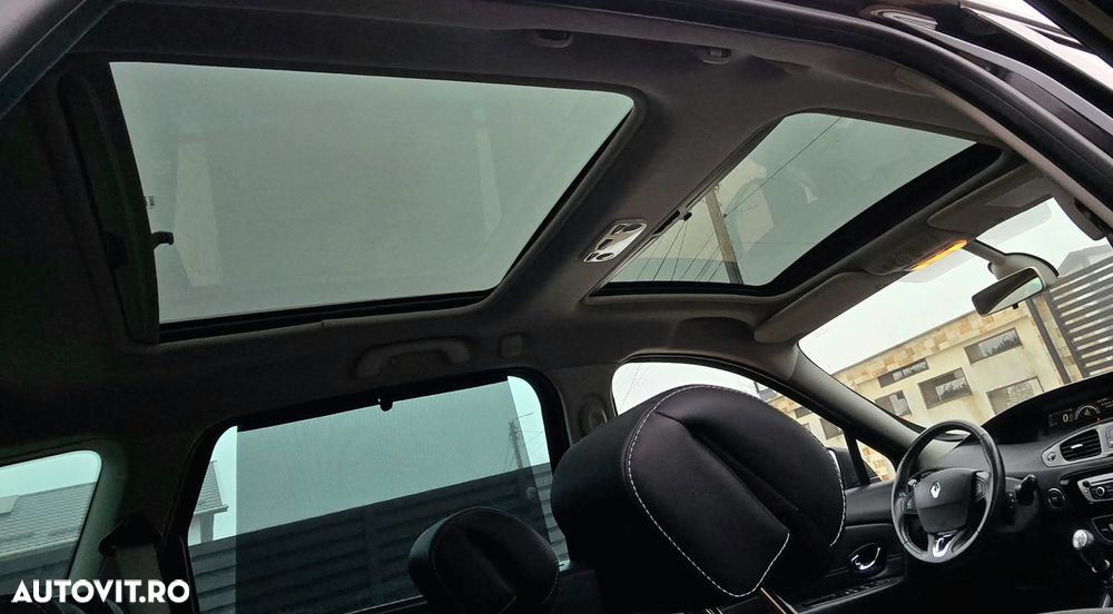 Renault Grand Scenic - 38