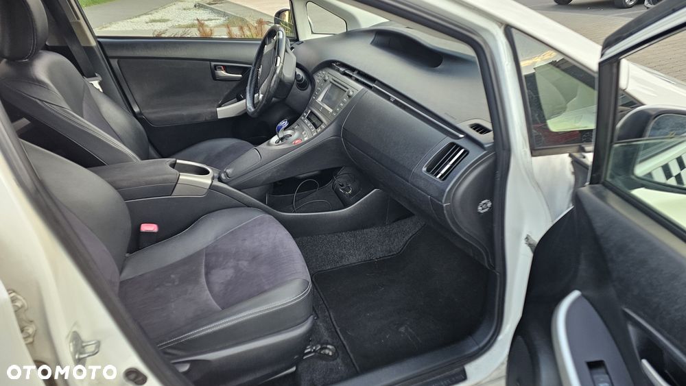 Toyota Prius - 6