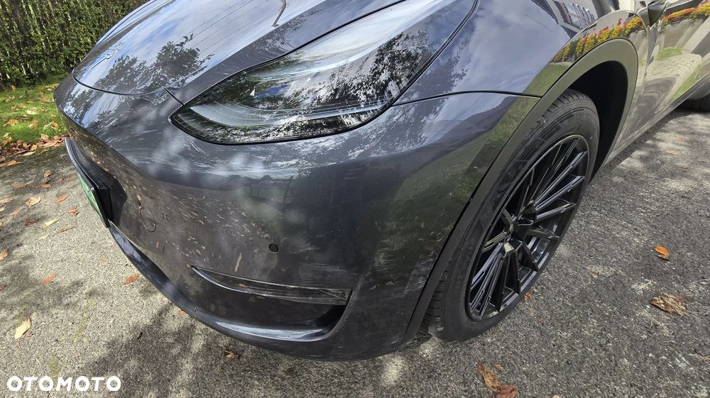 Tesla Y Model Long Range Dual Motor AWD - 6