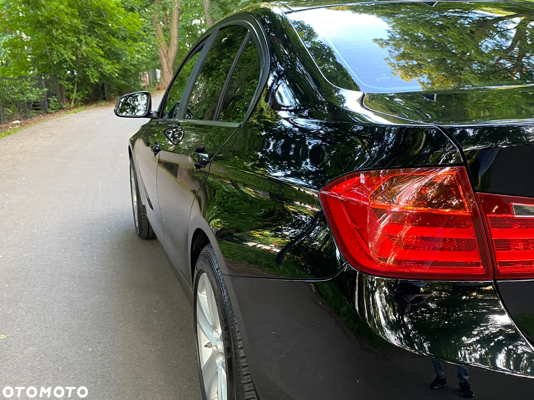 BMW Seria 3 318d Touring Modern Line - 28
