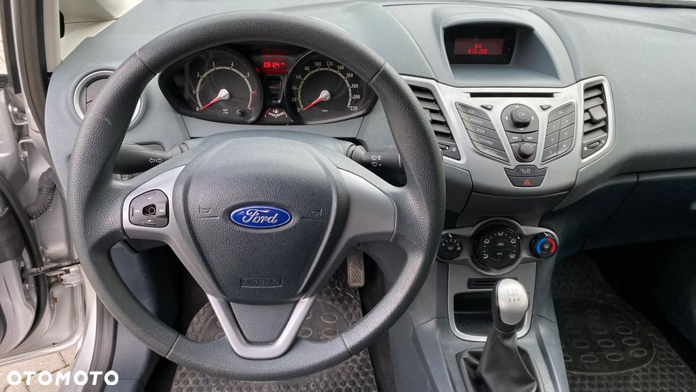 Ford Fiesta - 21