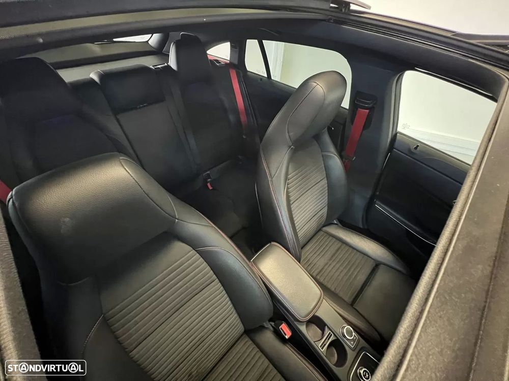 Mercedes-Benz CLA 45 AMG 4Matic Speedshift 7G-DCT Night Edition - 55