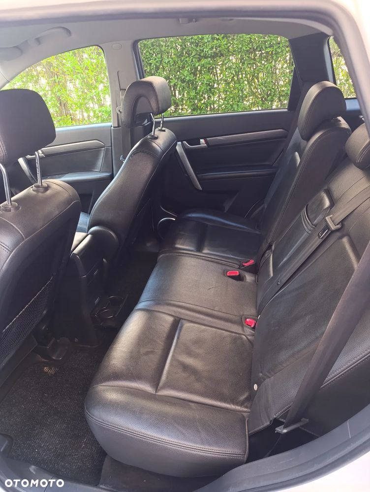 Chevrolet Captiva 2.0 d High - 11
