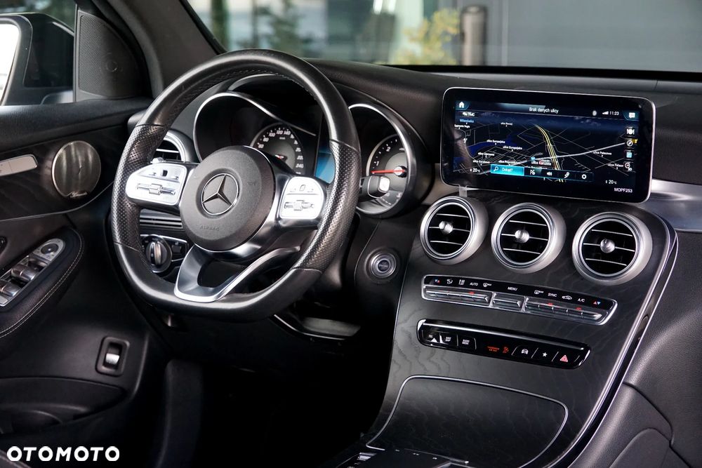 Mercedes-Benz GLC 400 d 4Matic 9G-TRONIC AMG Line - 33