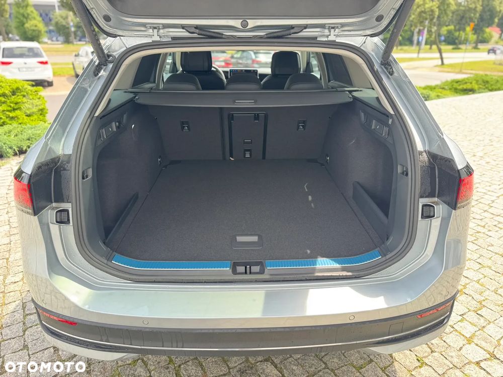 Volkswagen Passat - 17