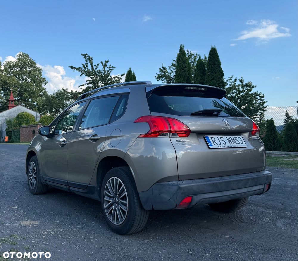 Peugeot 2008 BlueHDi 100 STOP & START Active - 4