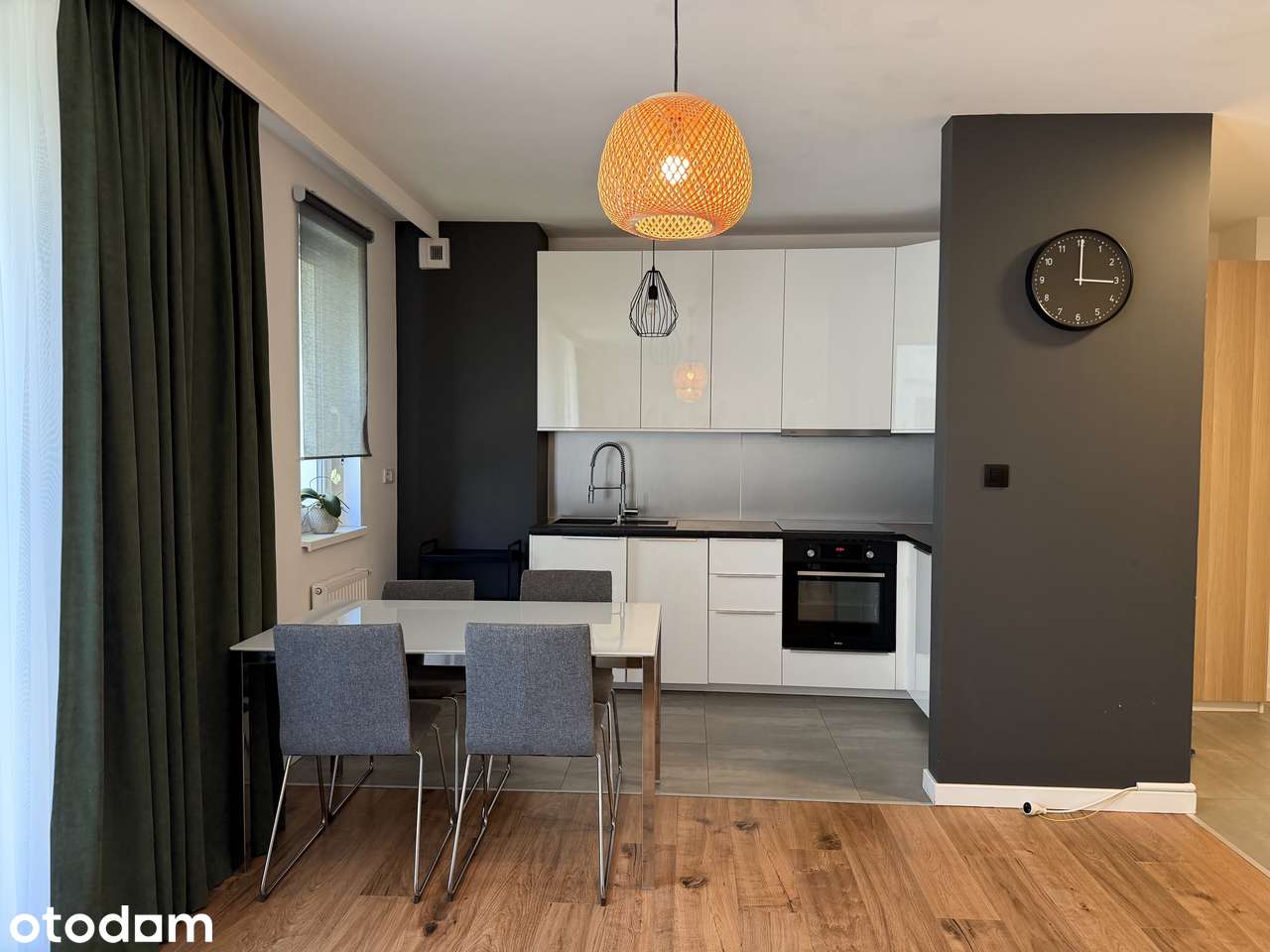 Jasne studio z ogródkiem na Kabatach – 34 m² + garaż i komórka