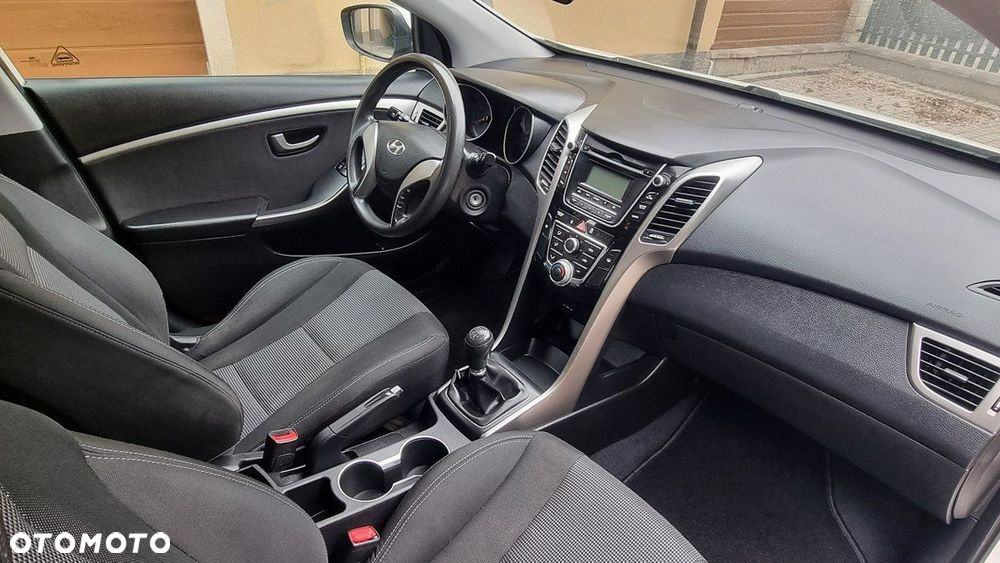 Hyundai i30 - 12