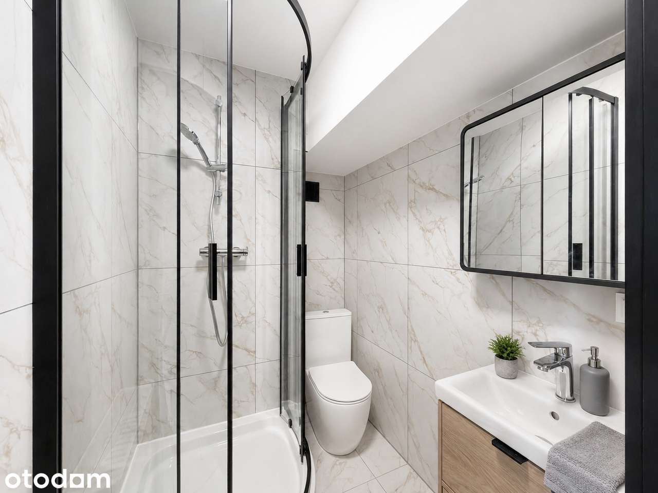 2 POKOJE W CENTRUM ŁODZI – ŁÓDZKI MANHATTAN, OBOK GALERII ŁÓDZKIEJ