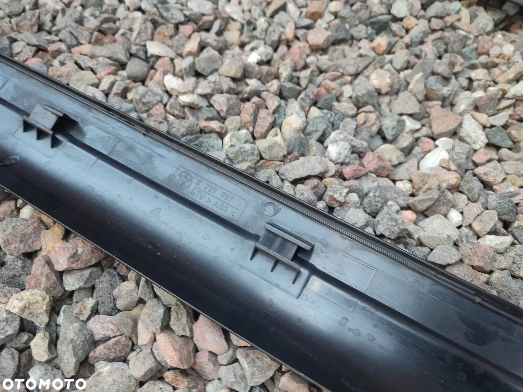 BMW E46 COUPE / M3 / ORYGINALNE LISTWA MASKUJĄCA PROGU WEWNĘTRZNA LEWA / PRAWA / CZARNA ( OSŁONA KRAWĘDZI / USZCZELKI  ) O NR. 51 47 8 239 960 /  51 47 8 239 959 OEM W BARDZO DOBRYM STANIE - 13