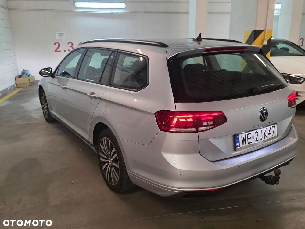 Volkswagen Passat 2.0 TDI (BlueMotion Technology) DSG Comfortline - 14