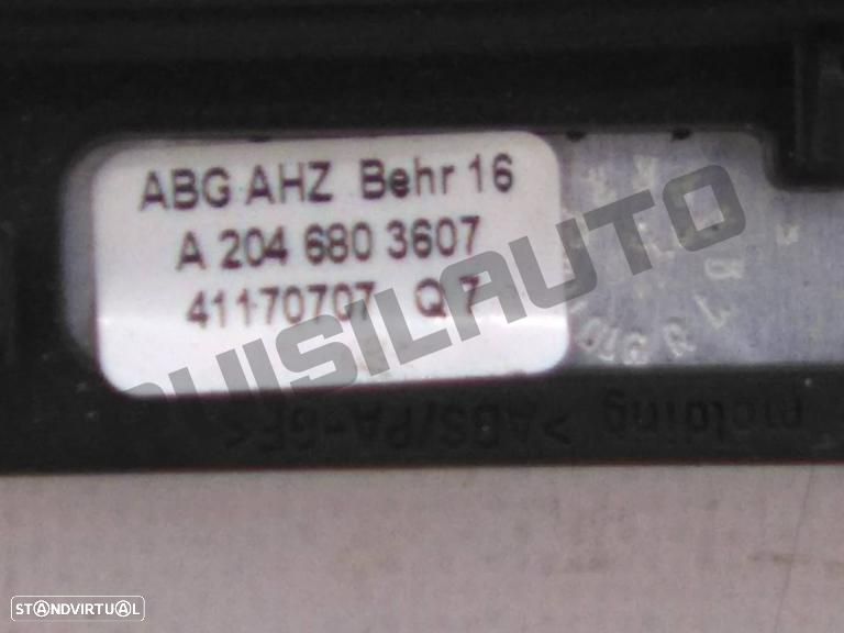 Moldura Comutador Sofagem / Climatronic A20468_03607 Mercedes C - 3