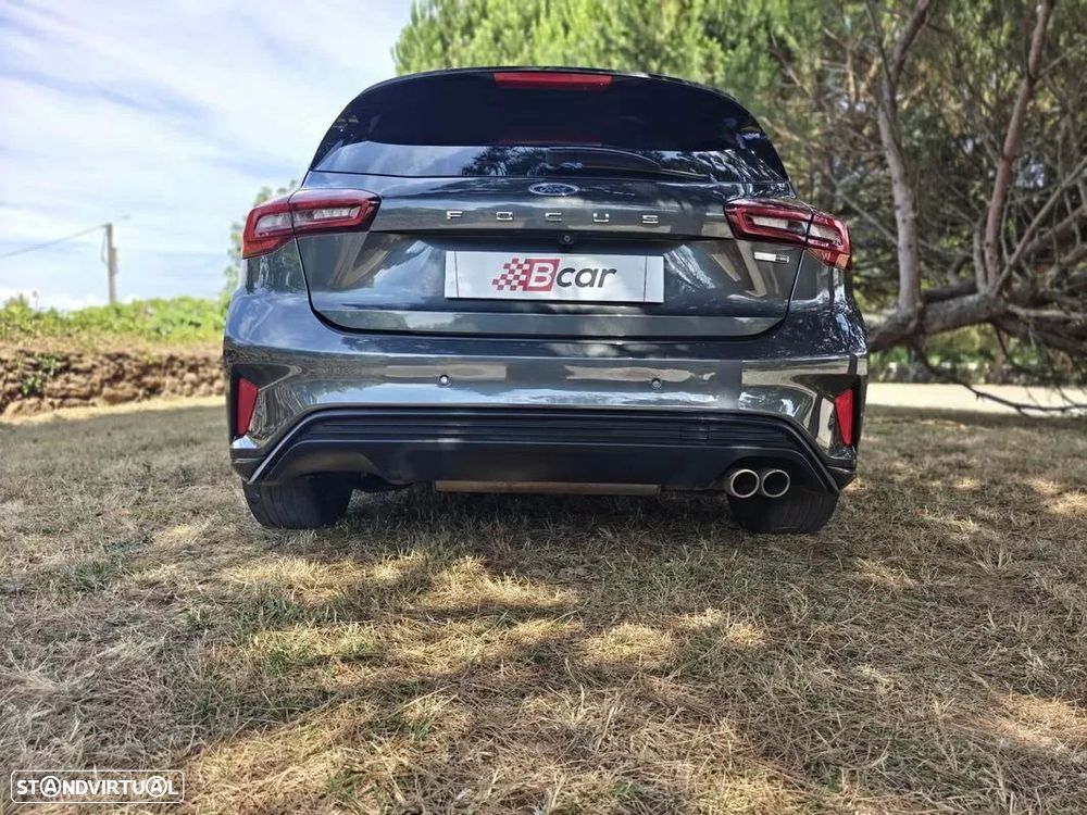 Ford Focus 1.0 EcoBoost MHEV ST-Line - 11