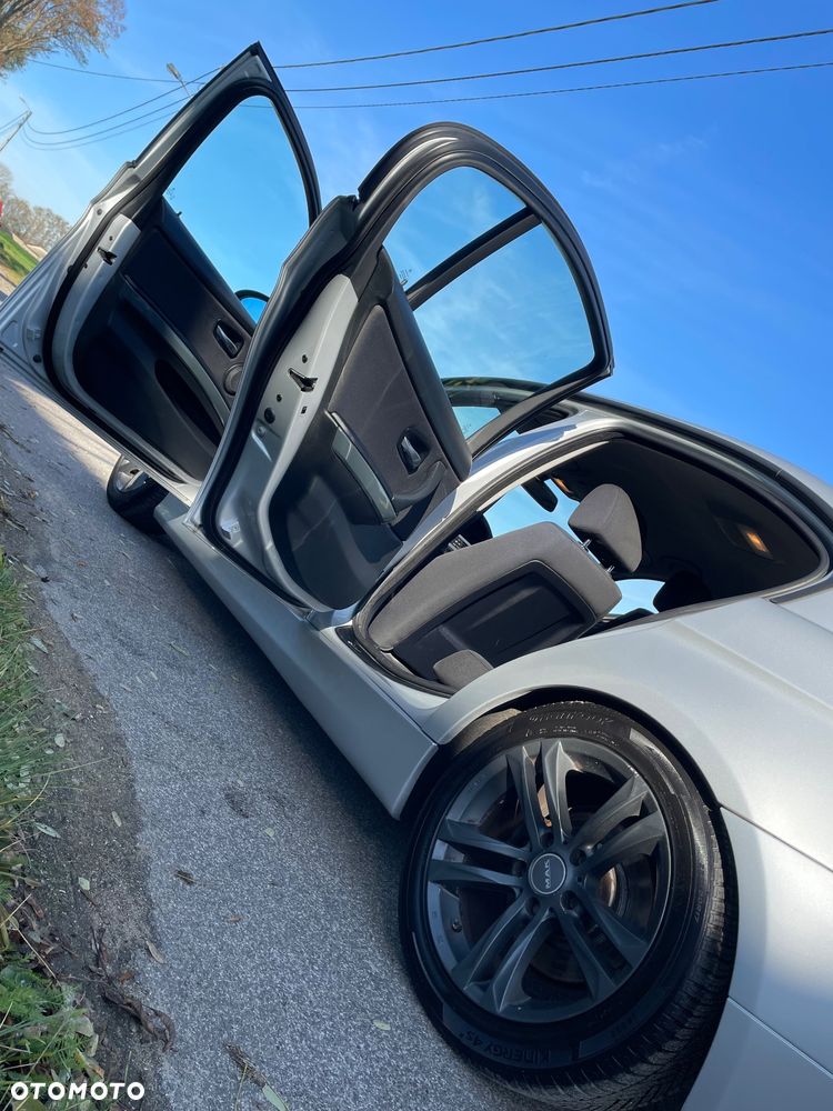 BMW Seria 3 320i - 17