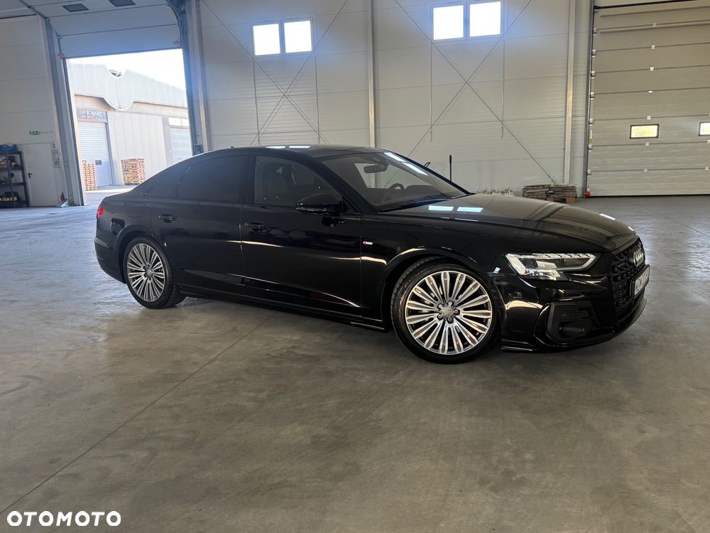 Audi A8 - 3