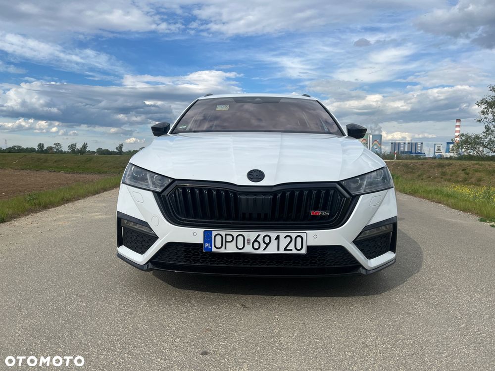 Skoda Octavia 2.0 TDI RS DSG - 2