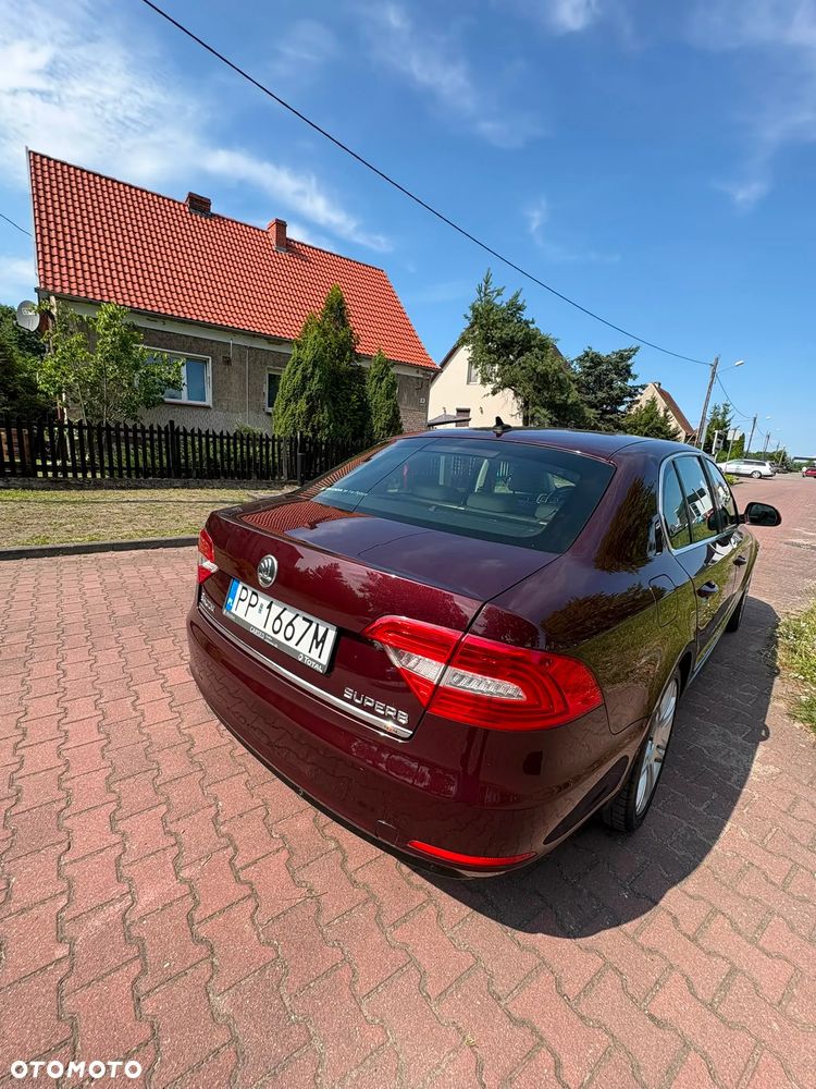 Skoda Superb 1.8 TSI 4x4 Platinum - 5