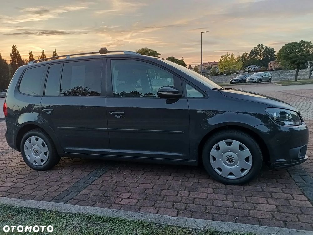 Volkswagen Touran 2.0 TDI DPF Highline - 11