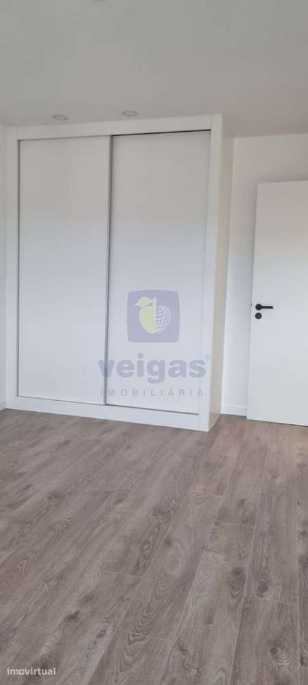 Apartamento T2+1 Central na Venteira, Amadora em Renovação Total - Grande imagem: 5/15