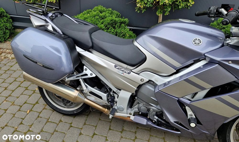 Yamaha FJR - 18
