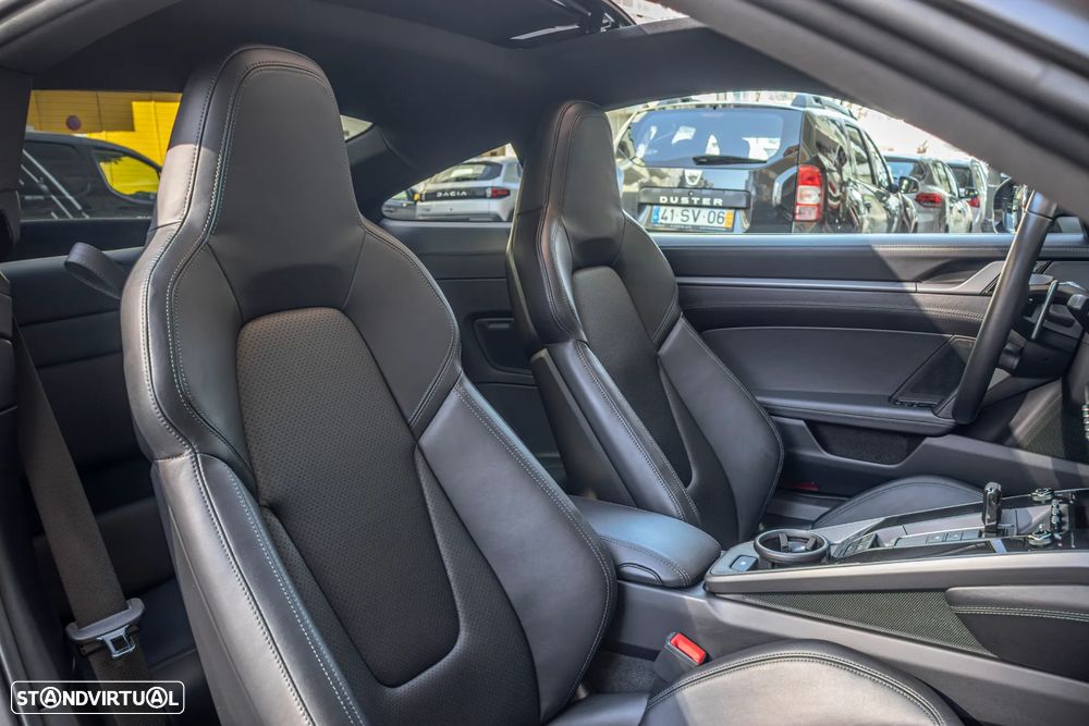 Porsche 911 (992) Carrera S PDK - 37