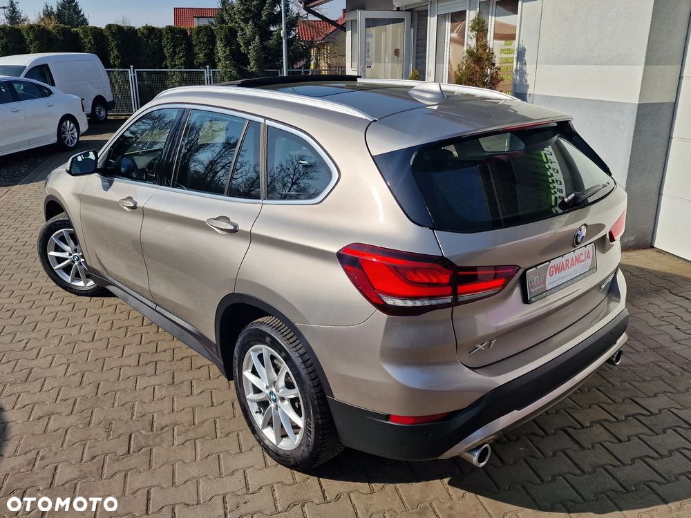 BMW X1 sDrive20i Advantage sport - 8