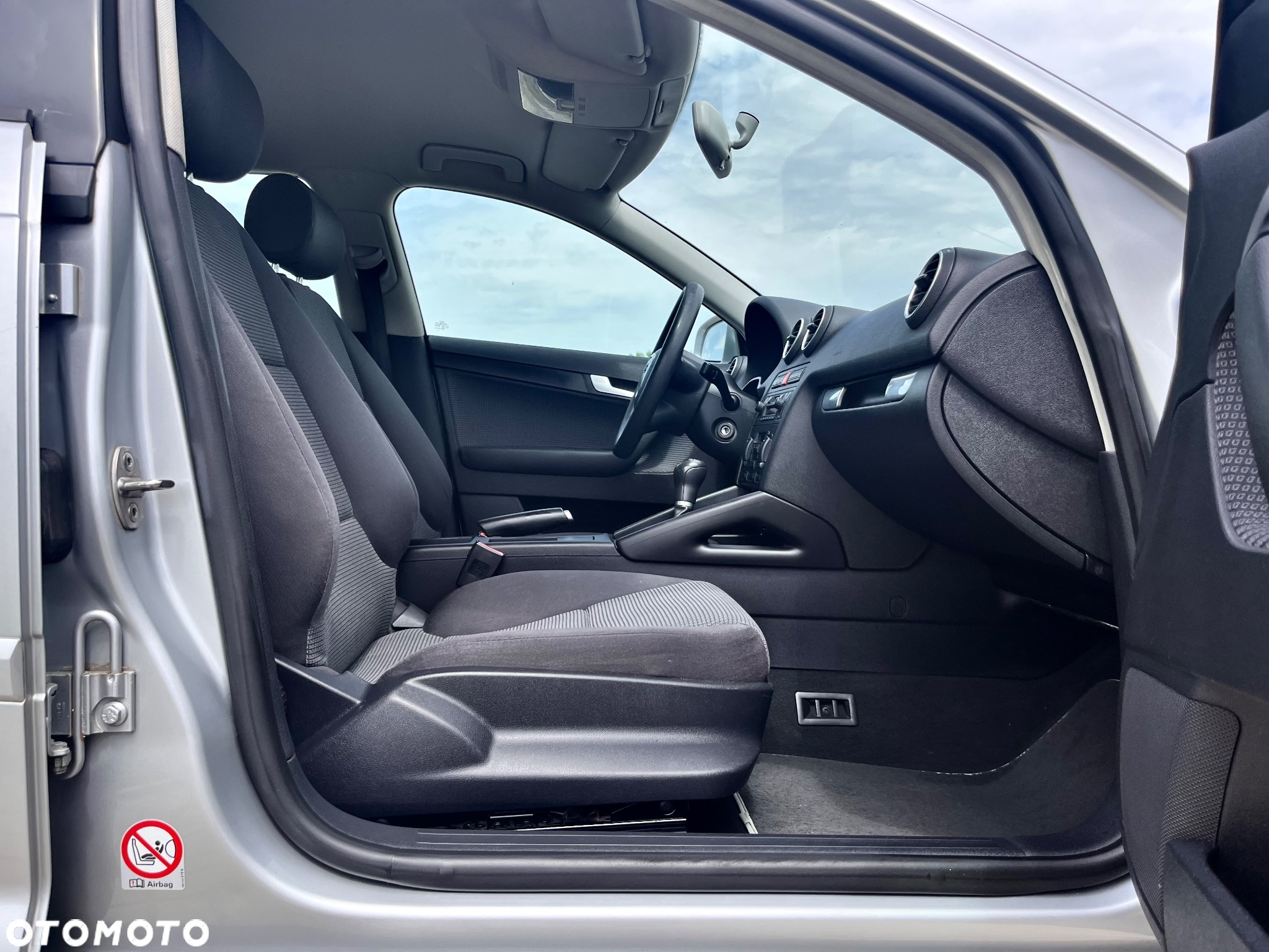 Audi A3 1.6 Attraction - 11