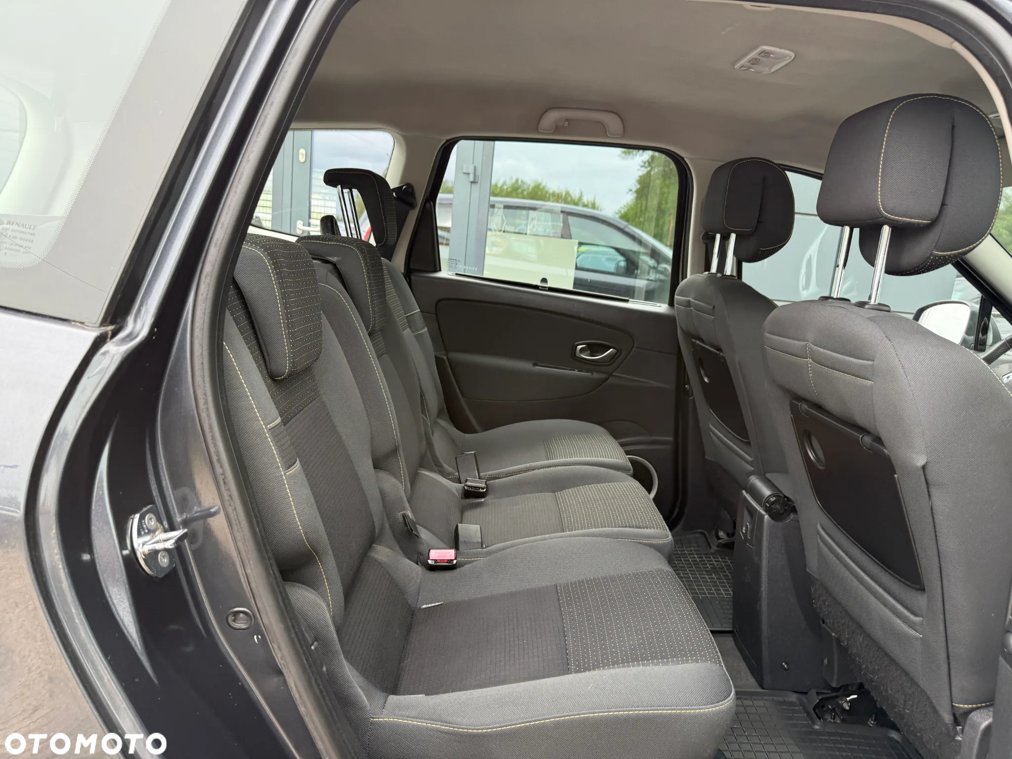 Renault Grand Scenic 2.0 16V Privilege - 26