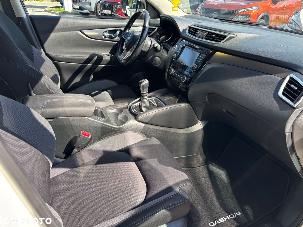 Nissan Qashqai 1.5 dCi N-Connecta - 11