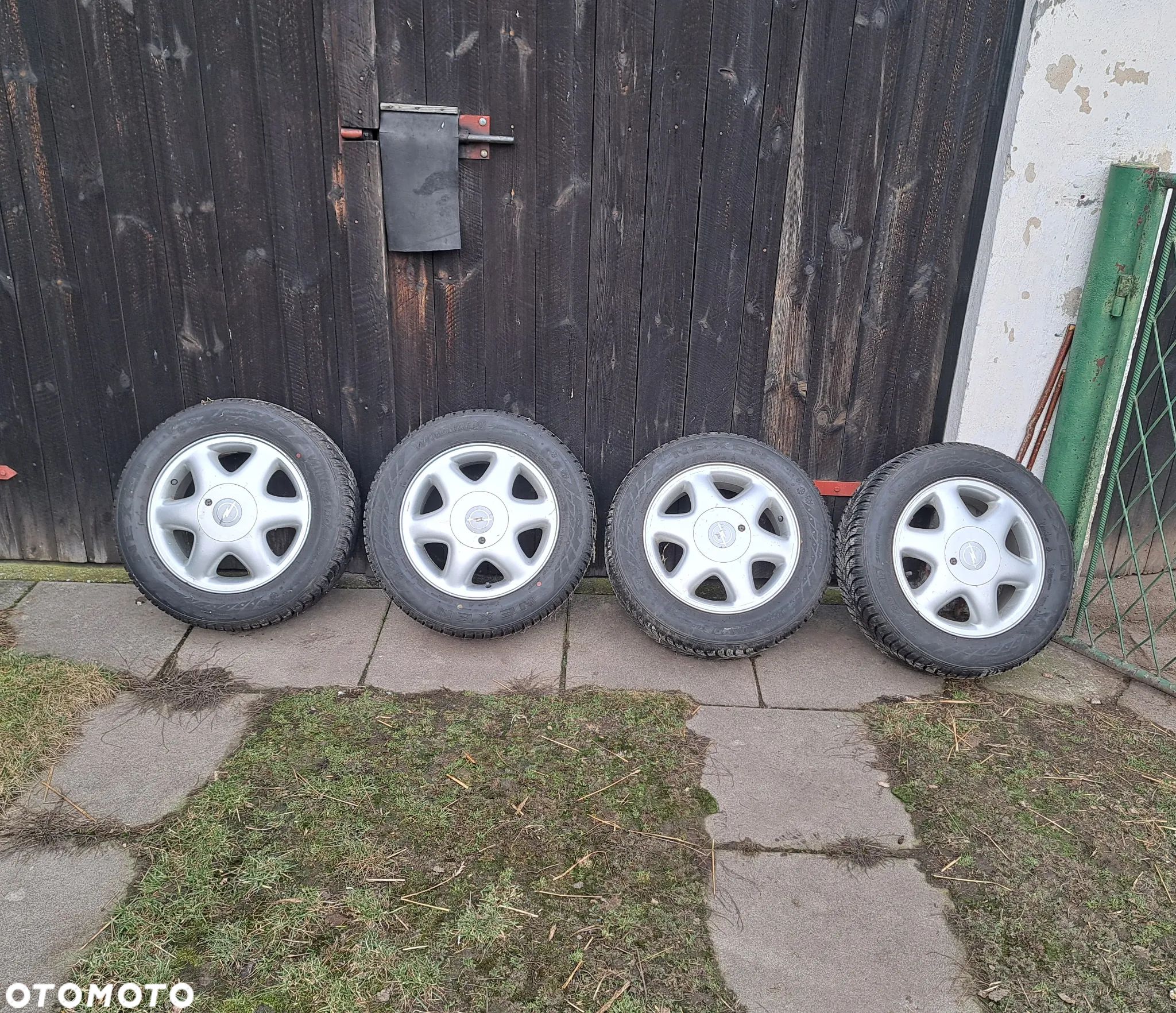 Koła zimowe Opel Astra II 2 G 15 Cali 5,1/2Jx15 ET 46 90468486 90468487 195/60R15 88T 2020 Rok Nexen Winguard Snow G WH2 - 1