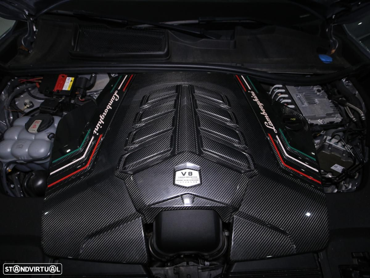Lamborghini Urus 4.0 V8 - 12