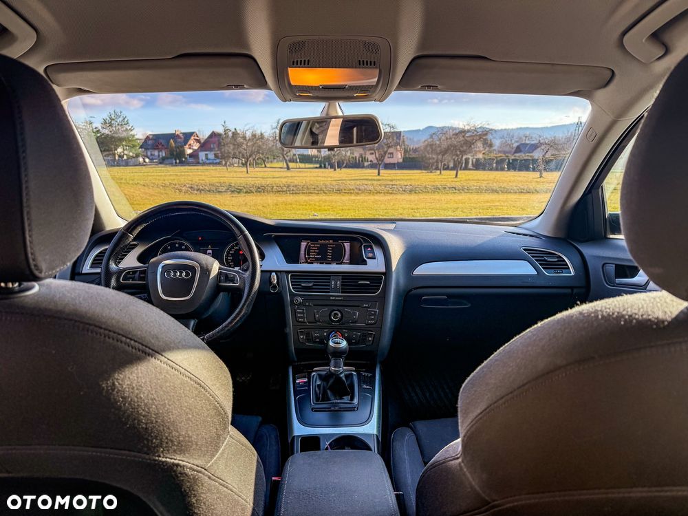 Audi A4 Avant 2.0 TFSI Attraction - 11