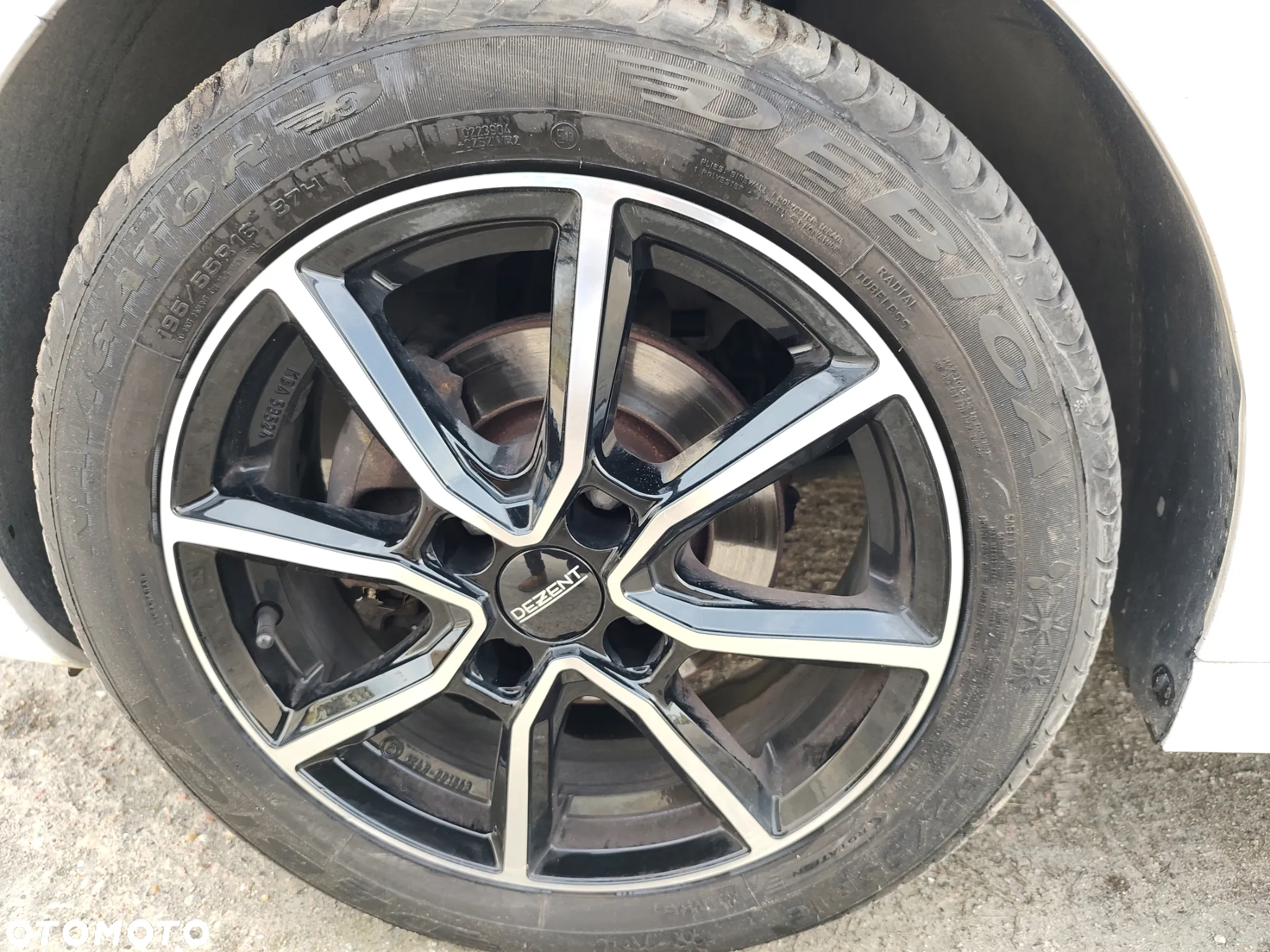 Peugeot 208 1.2 PureTech Allure - 5