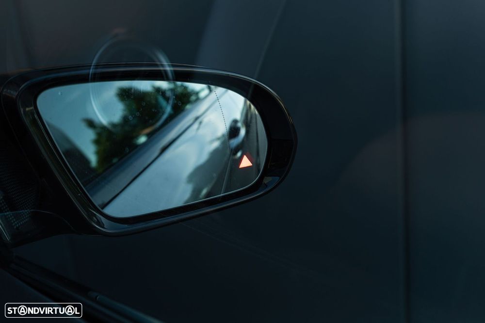 Mercedes-Benz E 220 d AMG Line - 26