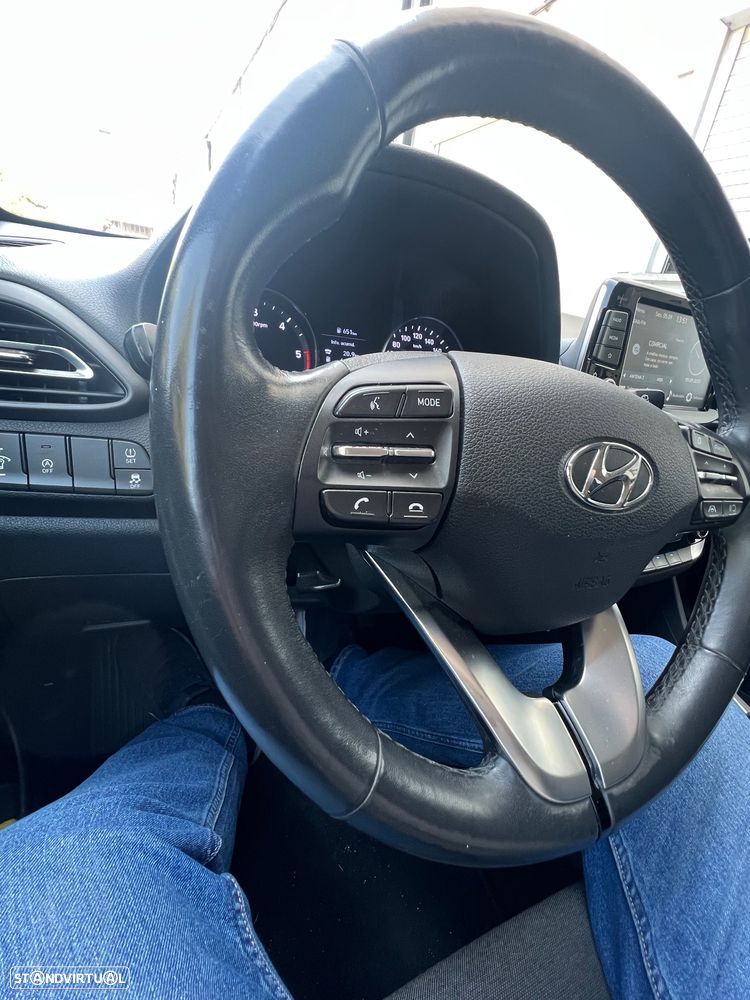 Hyundai i30 SW 1.6 CRDi Style Plus - 27