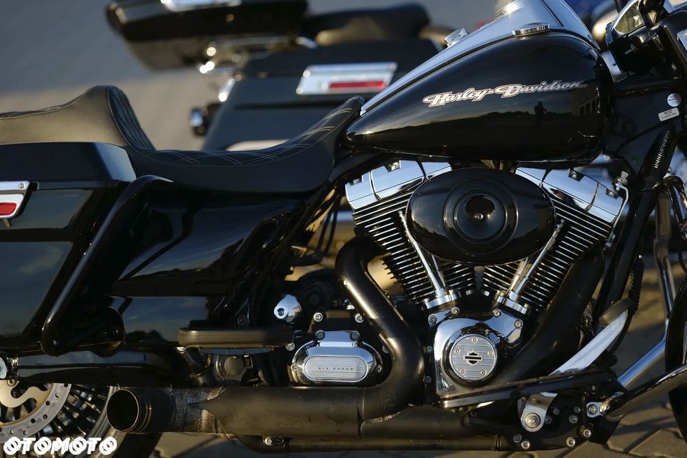 Harley-Davidson Touring Road King - 16