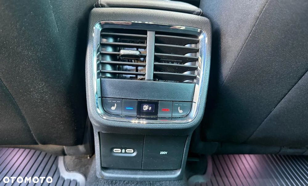 Skoda Octavia 2.0 TDI DSG Ambition - 26