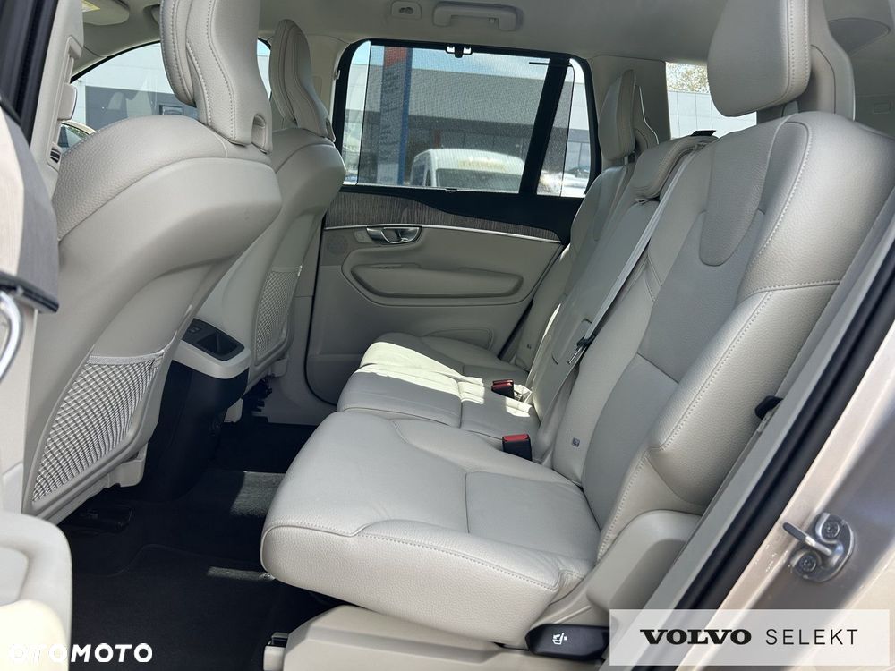 Volvo XC 90 - 33
