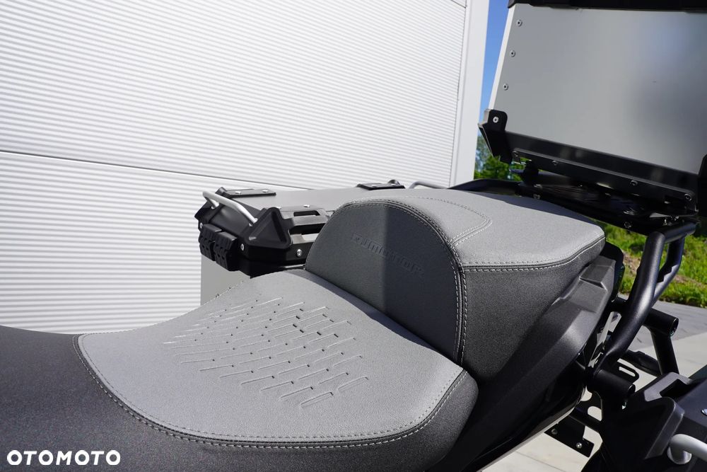 QJMOTOR SRT 600SX - 11