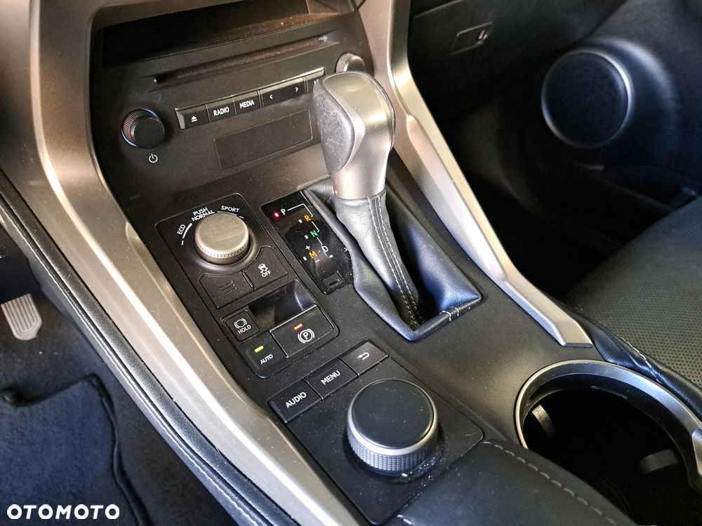 Lexus NX 200t Comfort AWD - 26