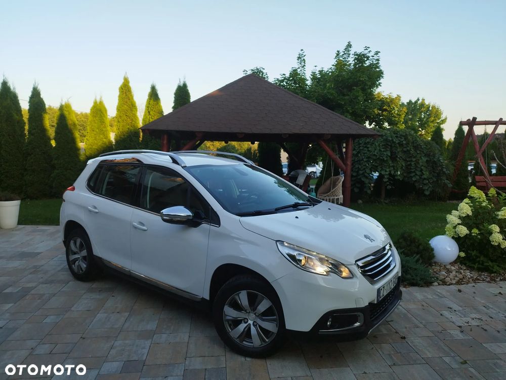 Peugeot 2008 - 8