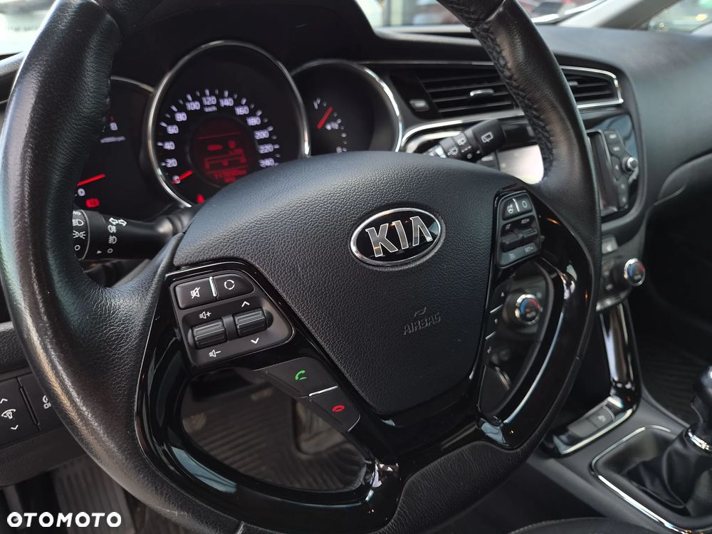Kia Ceed 1.4 L Business Line - 17