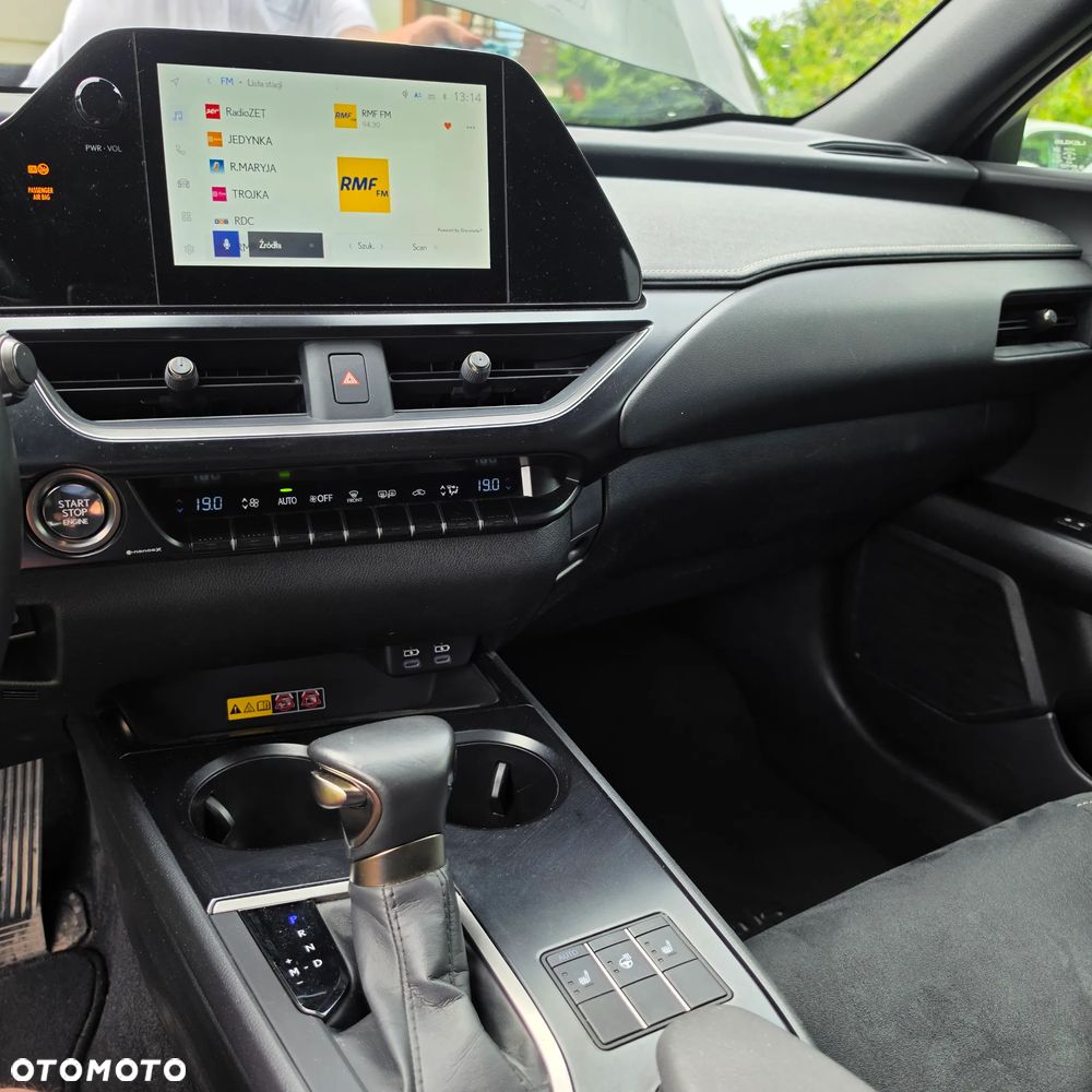 Lexus UX 200 GPF Business 2WD - 11