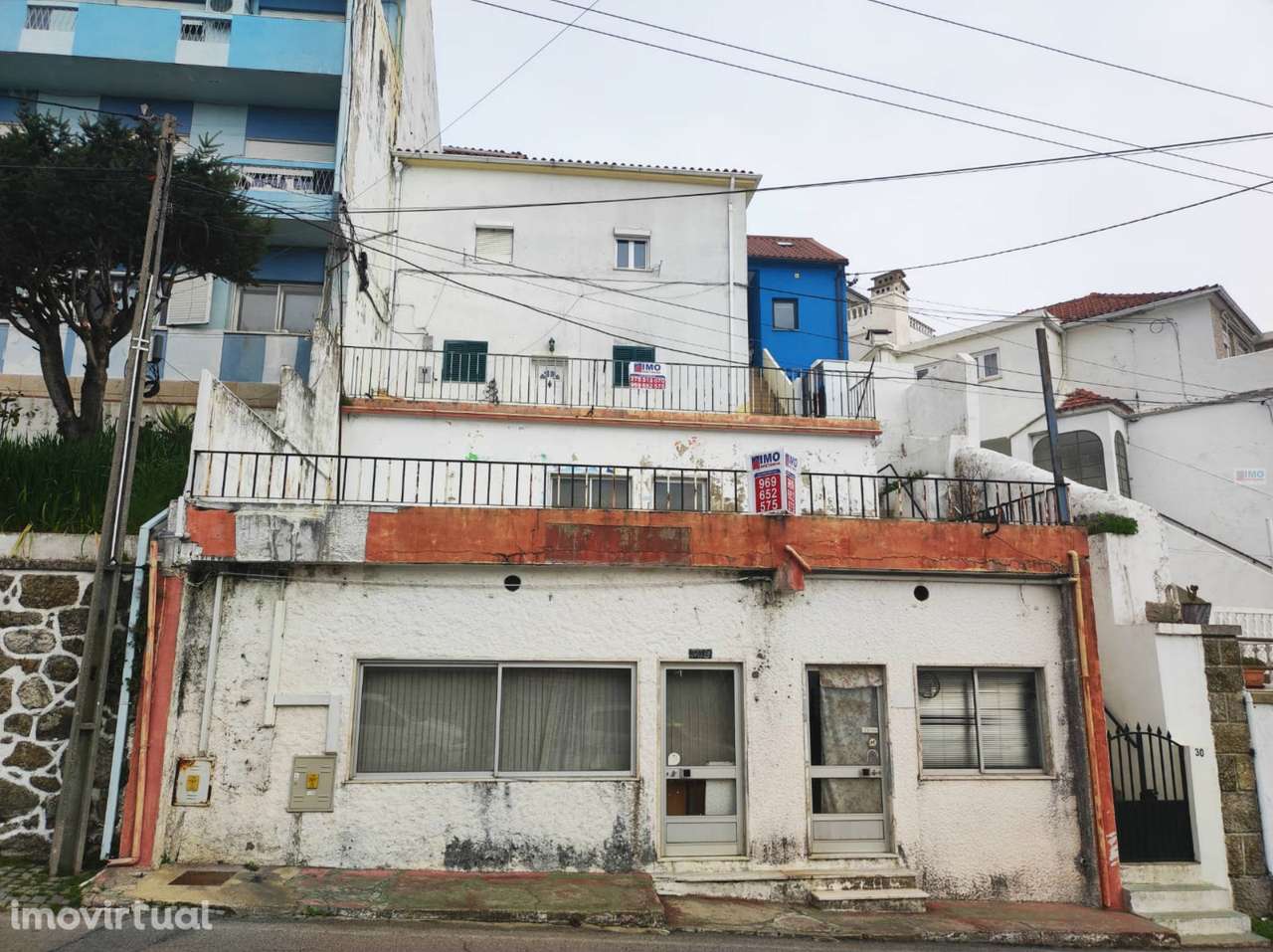 Edifício c/ 2 Apartamentos T3 e espaço comercial - Covilhã - Grande imagem: 2/12