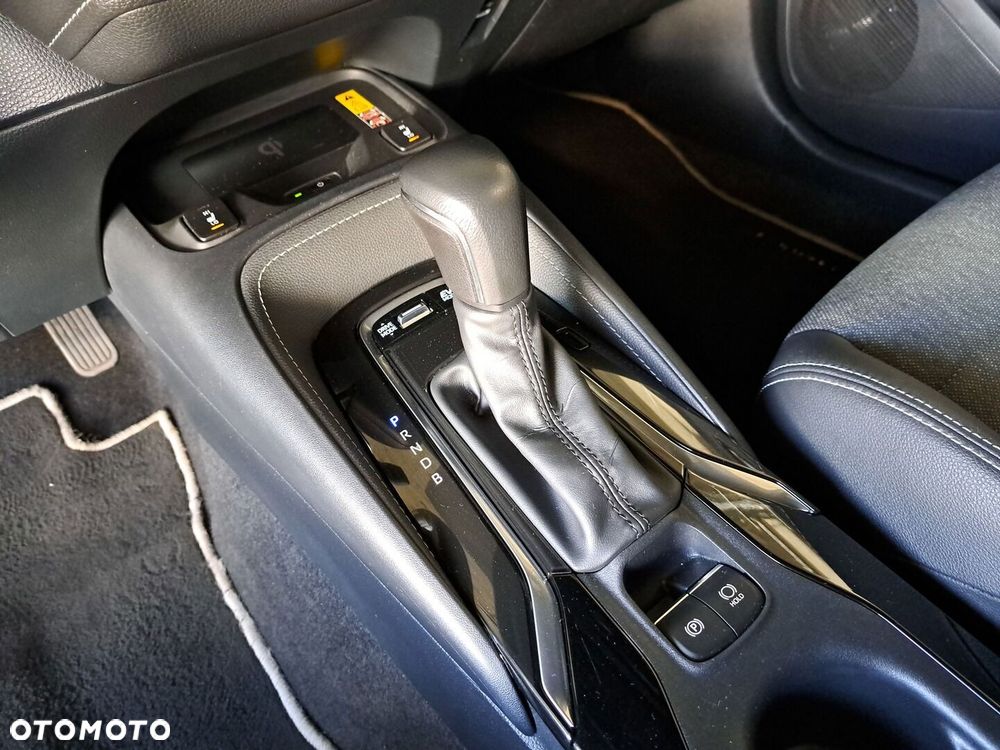 Toyota Corolla 1.8 Hybrid Style - 29